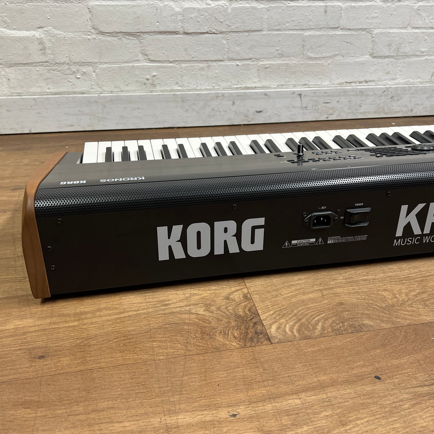 Korg Kronos 2 88 Music Workstation; Serial No: 212091 | Second Hand