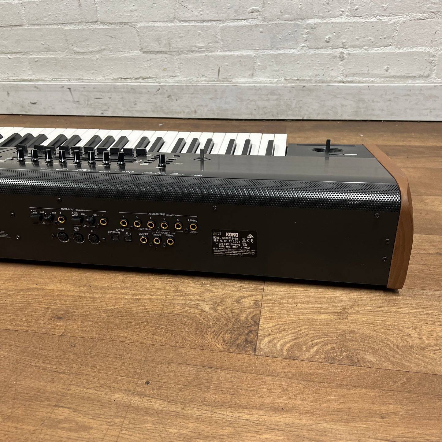 Korg Kronos 2 88 Music Workstation; Serial No: 212091 | Second Hand