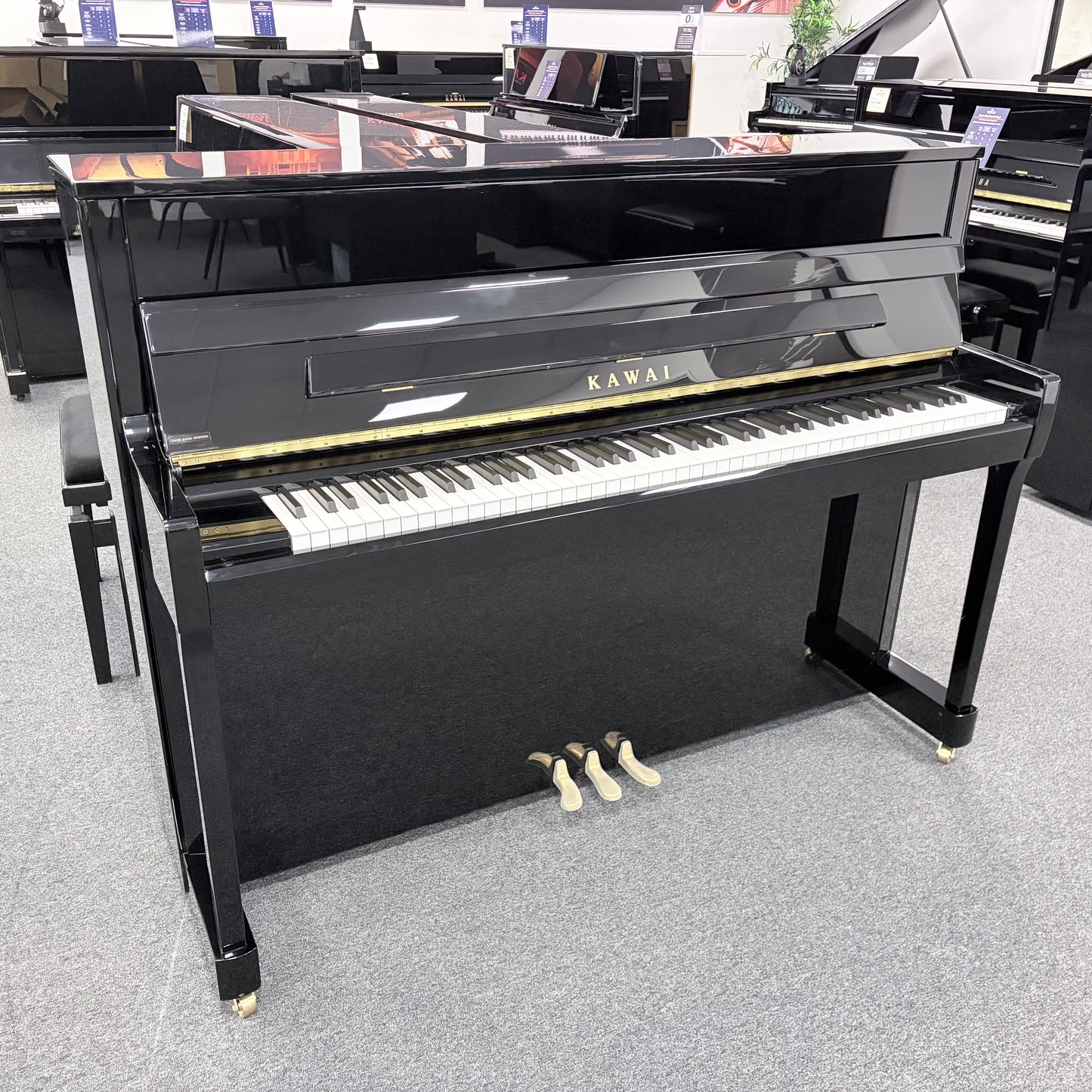 Kawai K200 Upright Piano in Polished Ebony: Serial No: F172486 | Second Hand