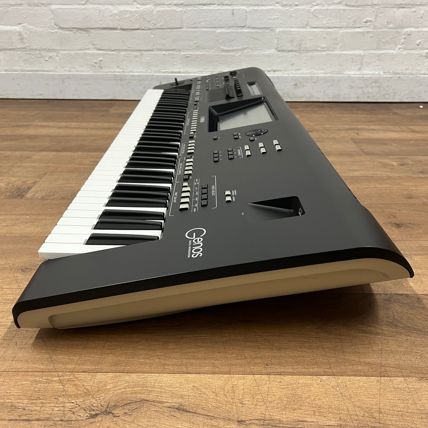 Yamaha Genos 1 Arranger Workstation: Serial No: BEYX01012 | Second Hand