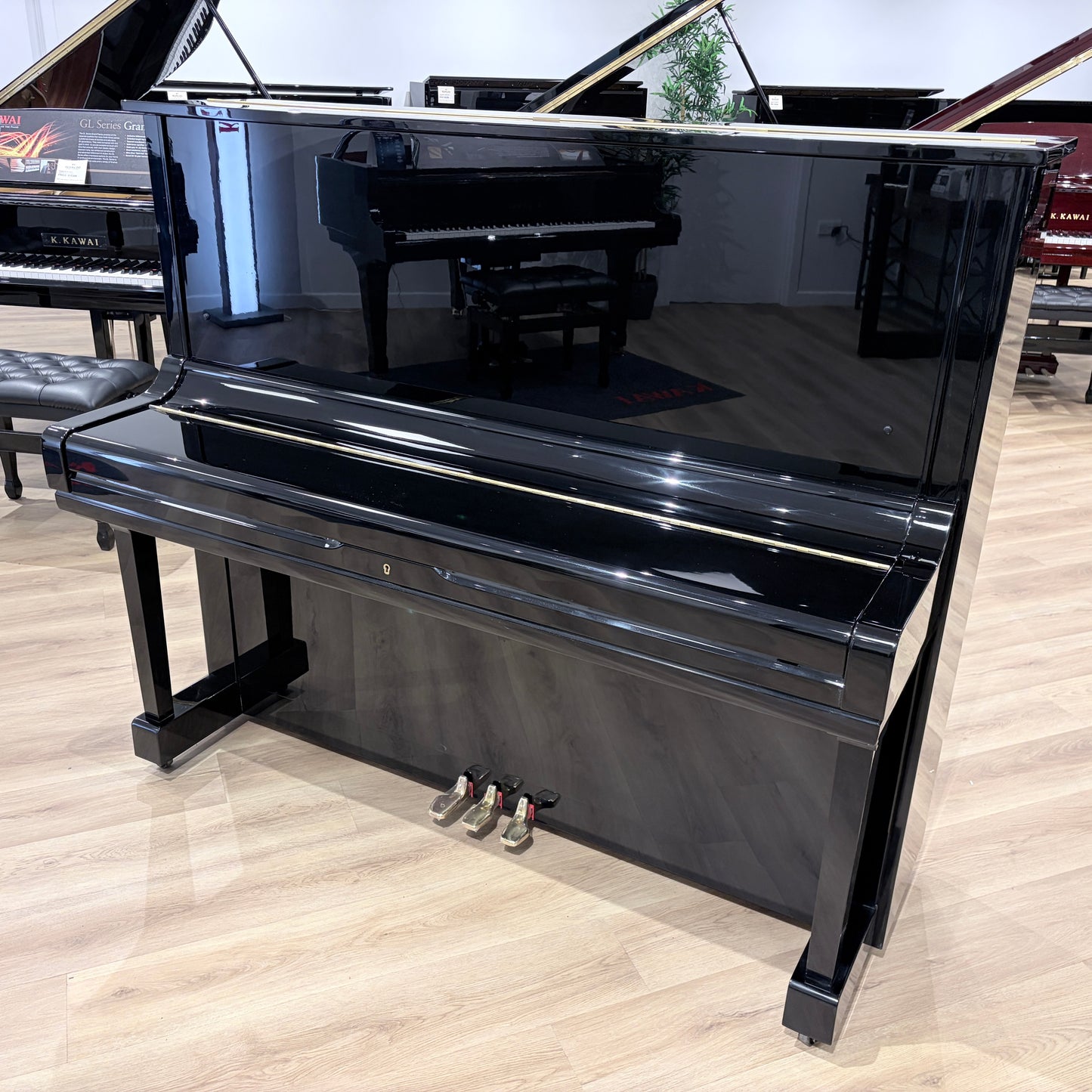 Yamaha U3 Upright Piano in Polished Ebony: Serial No: 2498343 | EU RECONDITIONED 2026