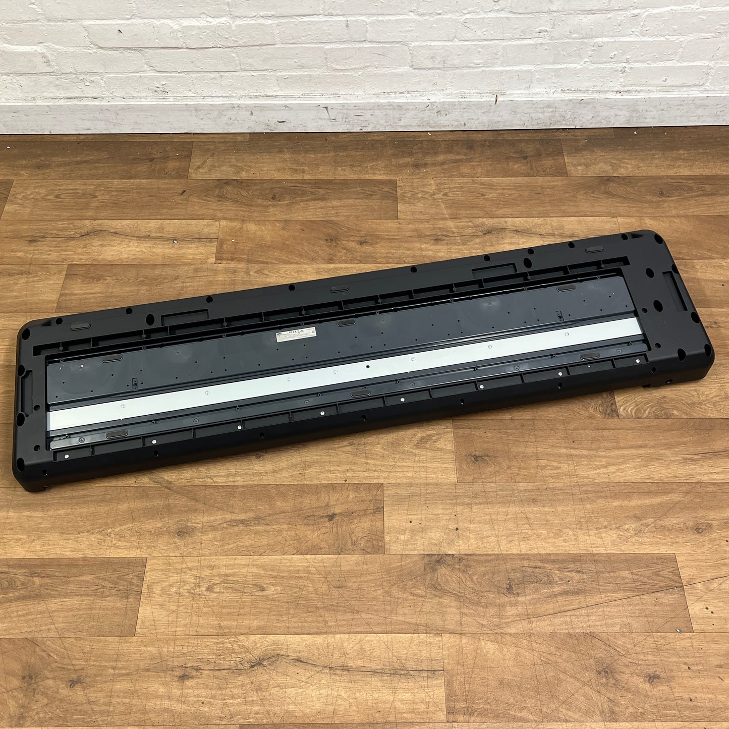Korg Kross 2 88 Key Synthesizer Workstation, Matt Black; Serial No: 9065 | B Stock