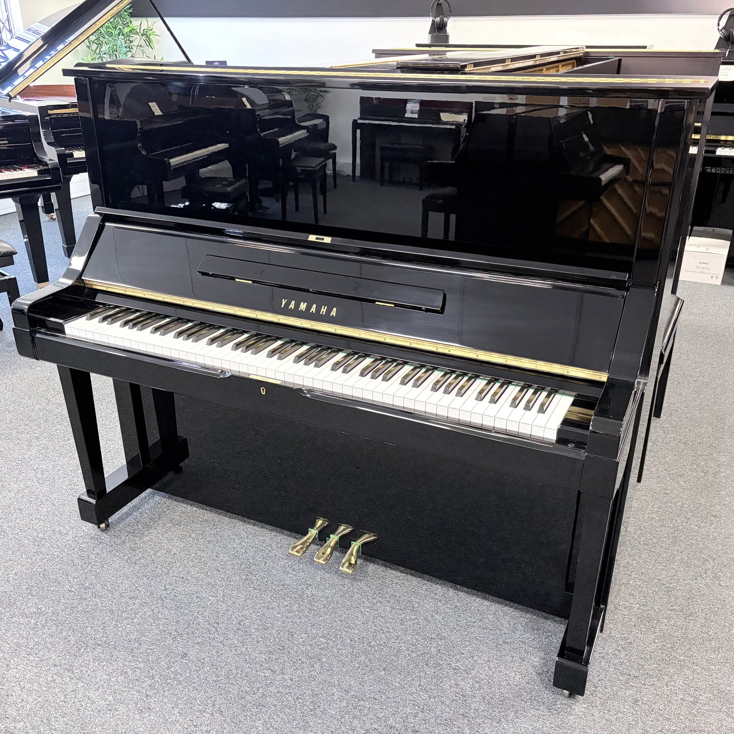 Yamaha UX Upright Piano in Polished Ebony: Serial No: 2786268 | Second Hand