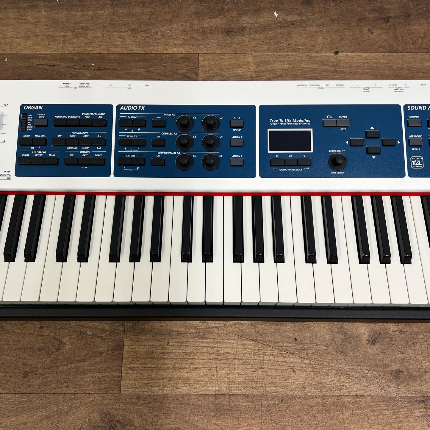 Dexibell Vivo S10 Stage Piano; 88 Wooden Keys; SN: 725 | Ex Demo