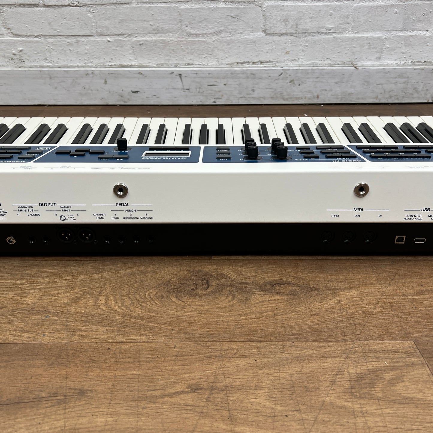 Dexibell Vivo S10 Stage Piano; 88 Wooden Keys; SN: 725 | Ex Demo
