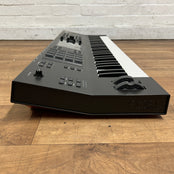 Akai MPC Key 61 keyboard; Serial No: A12211251709298 | Second Hand