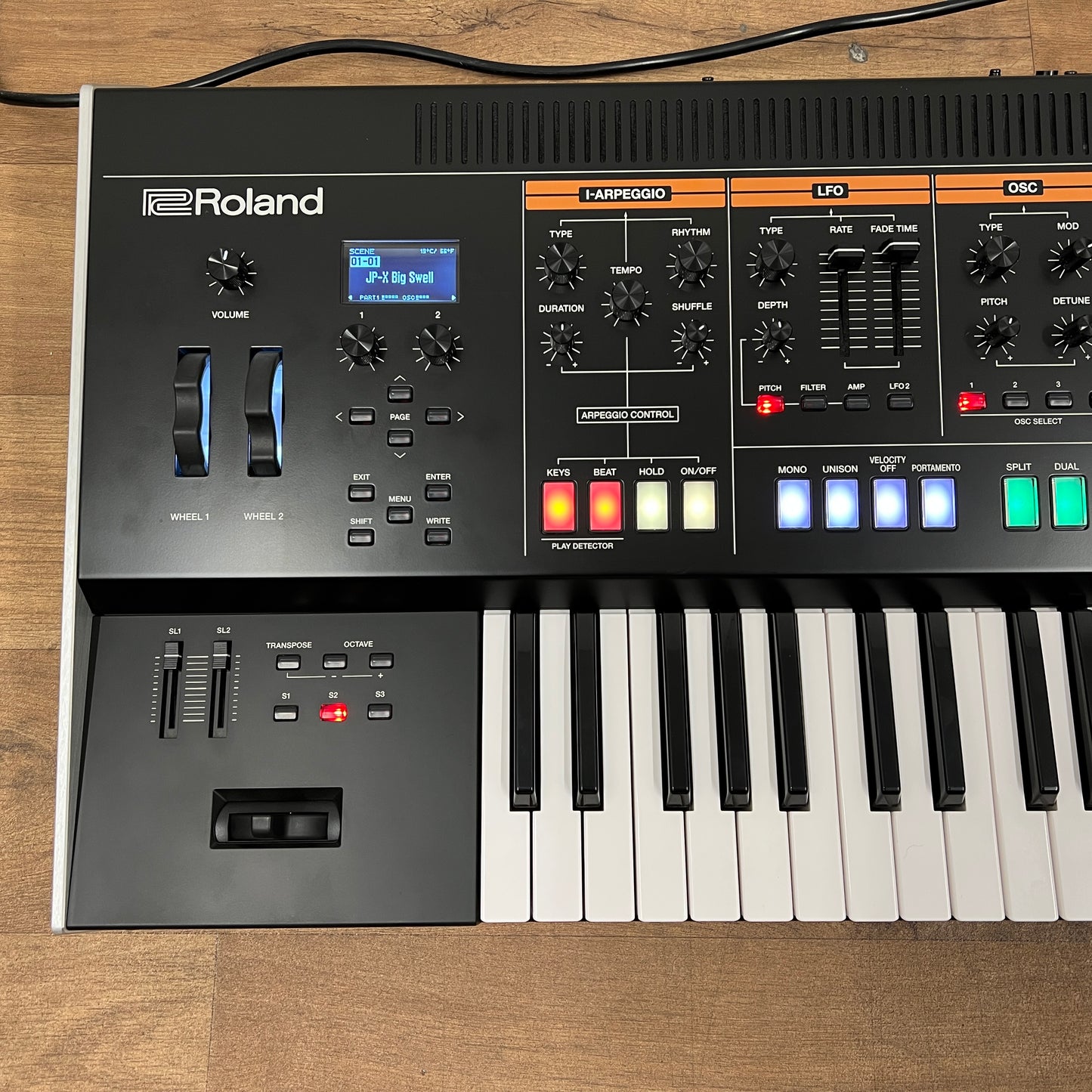 Roland Jupiter X; Serial No: Z2Q4321 | Second Hand