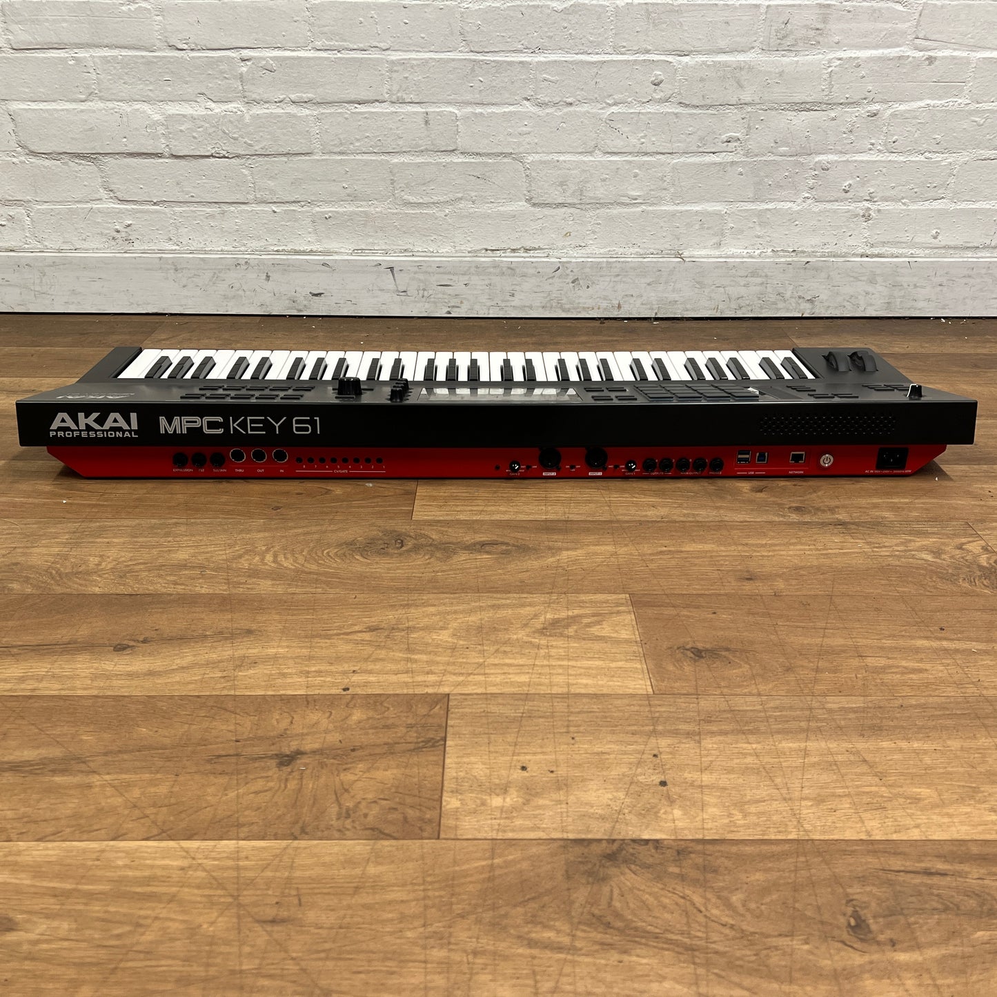 Akai MPC Key 61 keyboard; Serial No: A12211251709298 | Second Hand