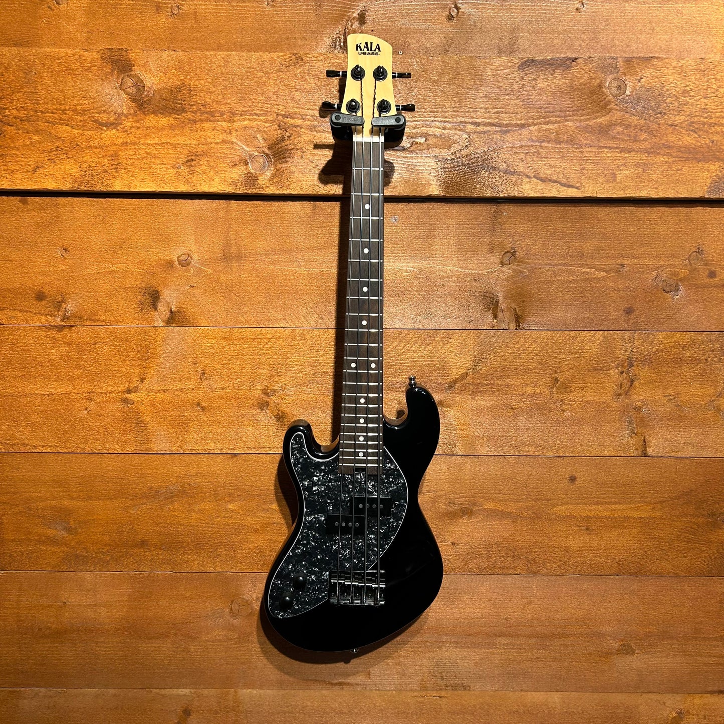 Kala U-BASS Solid Body Fretted Left Handed: Black | Second Hand