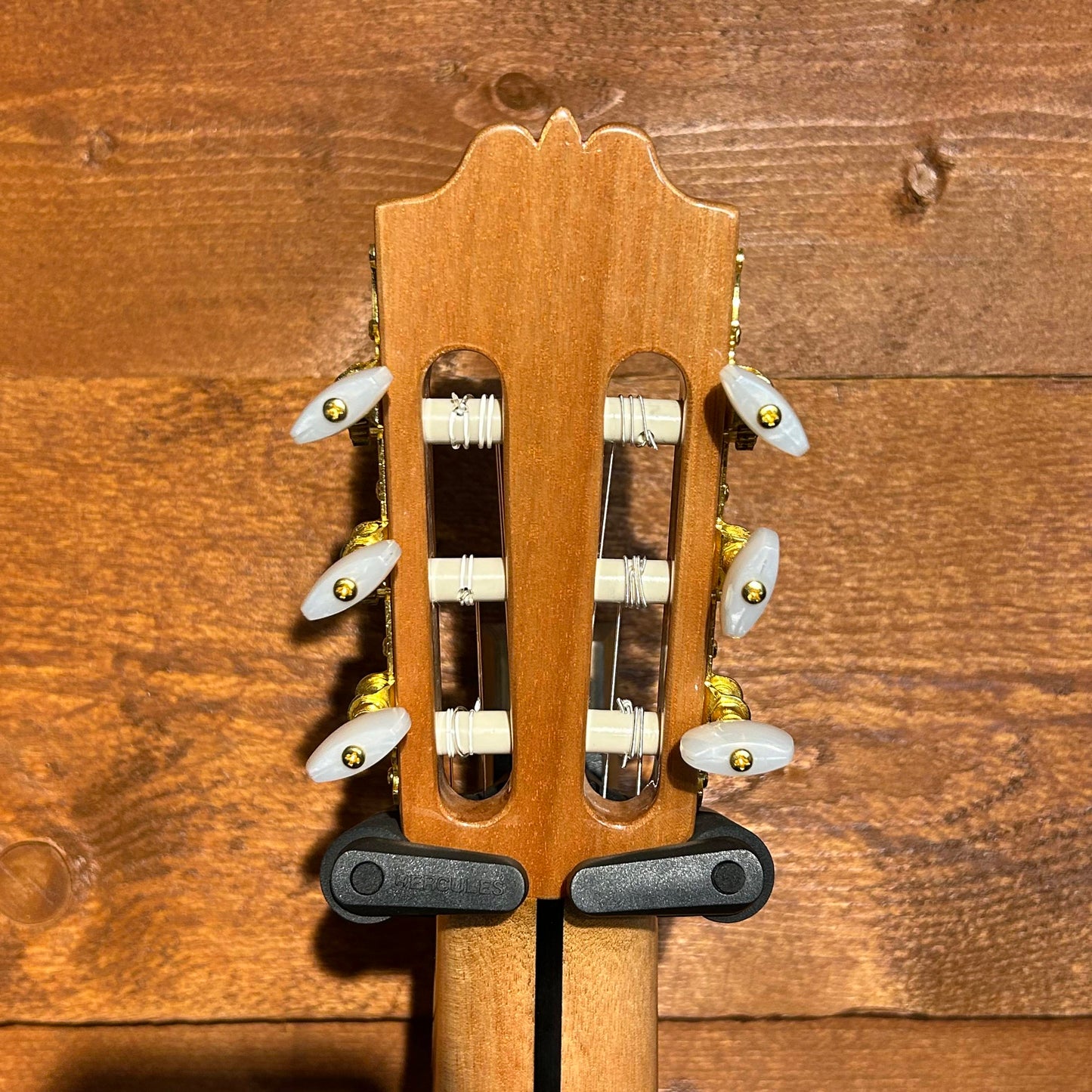 Admira A4 Classical Guitar: Serial No: 42108327 | Second Hand