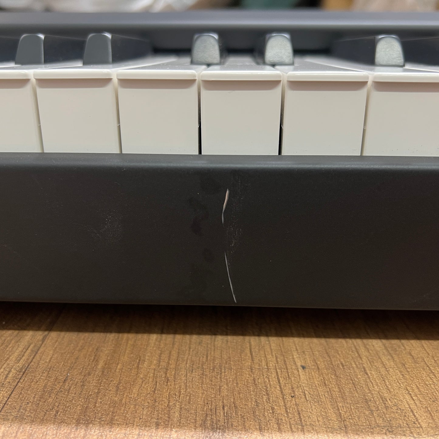 Studiologic SL73 MIDI Controller Keyboard; Serial No: 2542IT7301105 | Second Hand