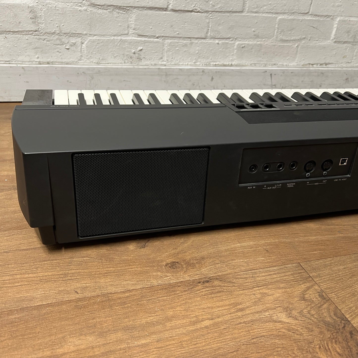 Yamaha P255 Black Portable Piano: Serial No: EAWI01103 | Second Hand