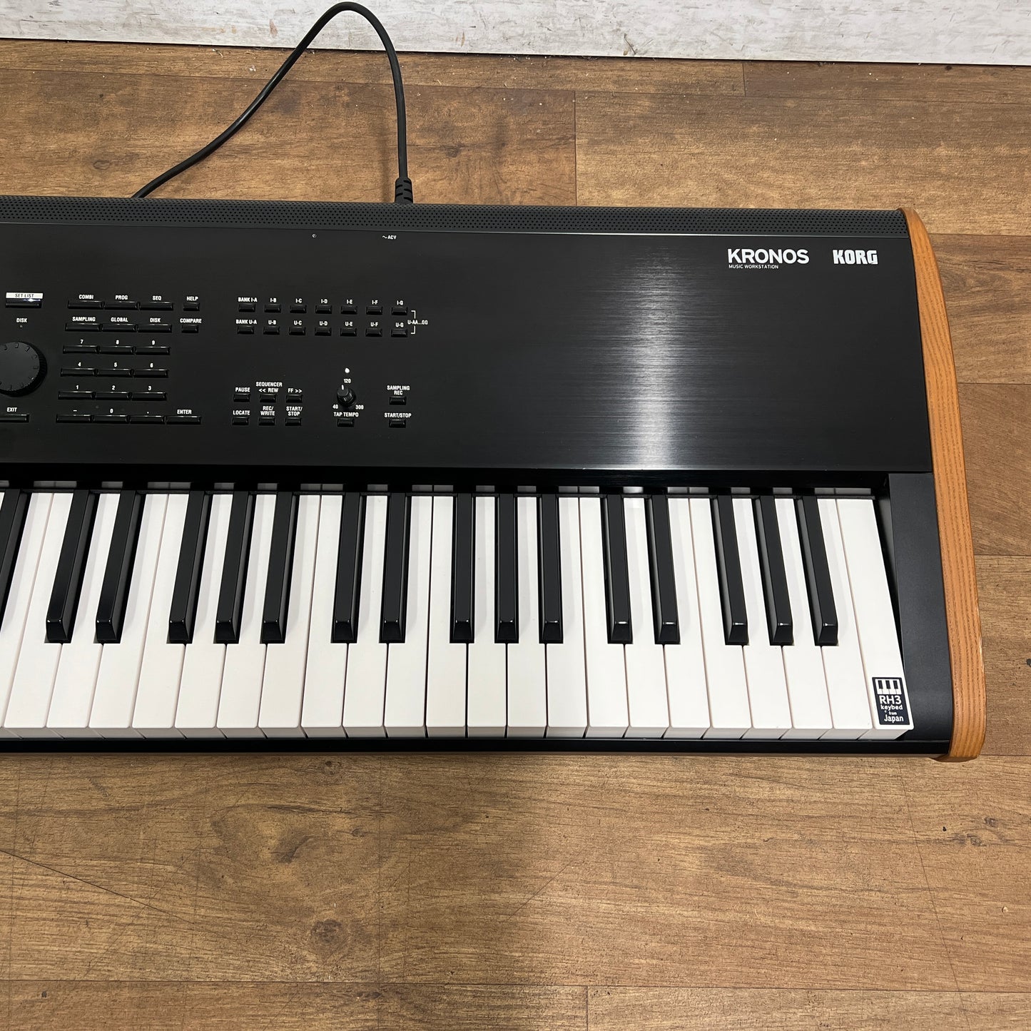 Korg Kronos 2 88 Music Workstation; Serial No: 202385 | Second Hand