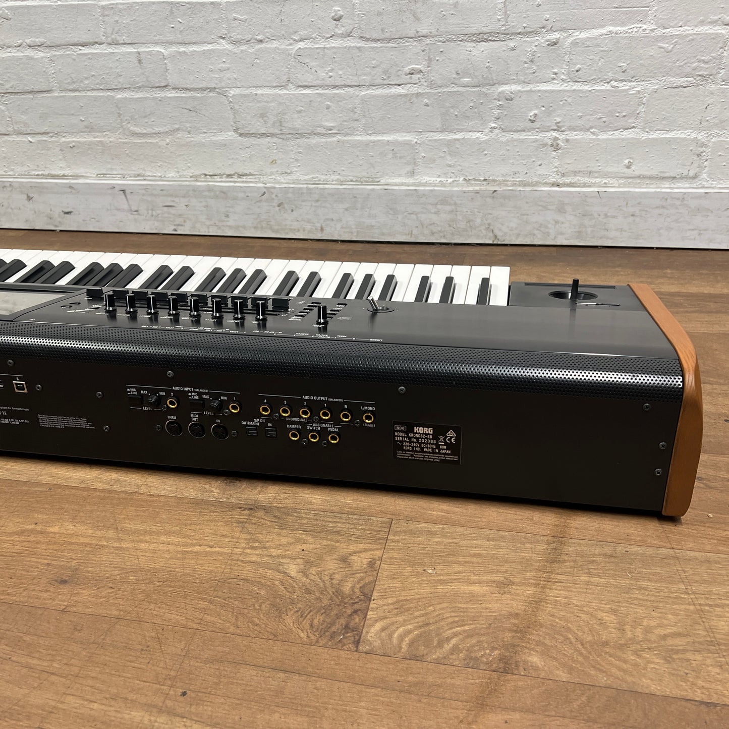 Korg Kronos 2 88 Music Workstation; Serial No: 202385 | Second Hand