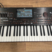 Korg PA4X 76 Note Arranger Workstation Keyboard; Serial No: 9011389 | Second Hand