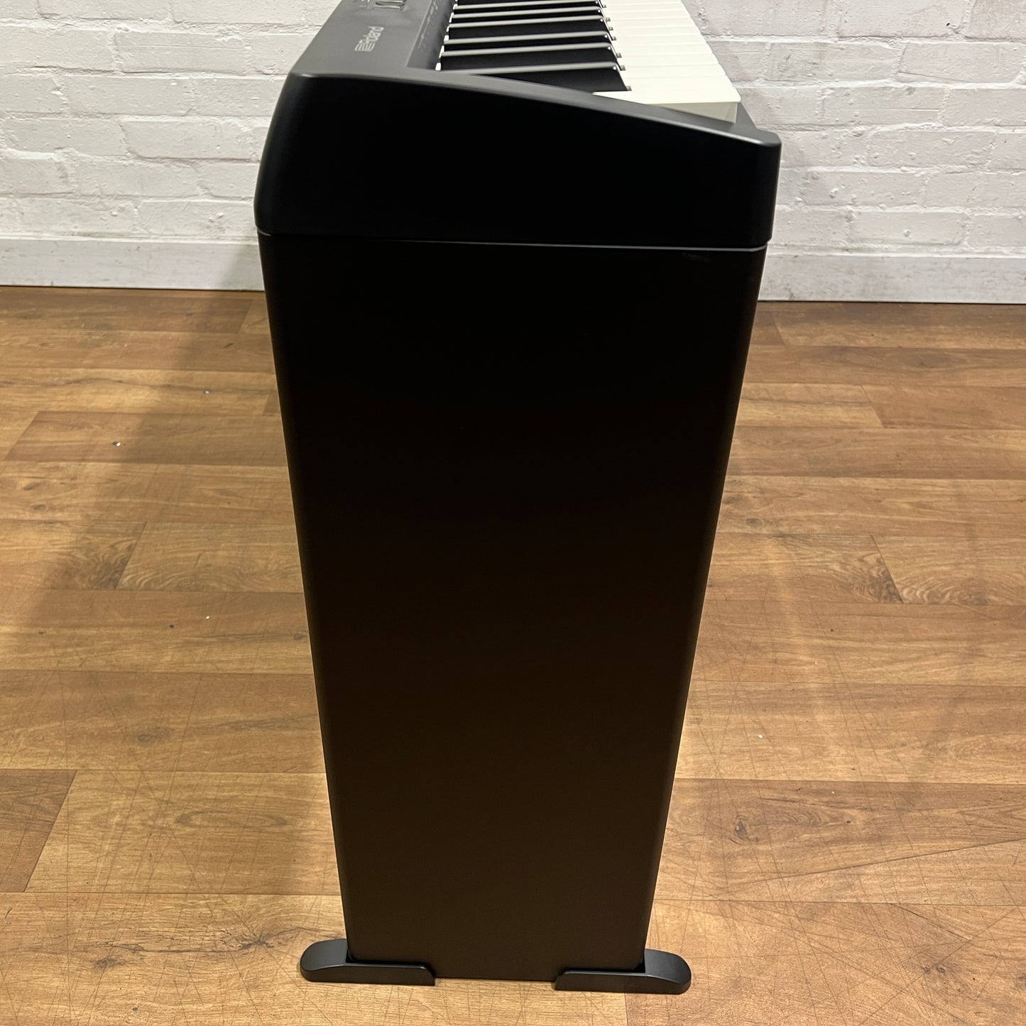 Roland FP10 Portable Piano With KCSFP10 Stand; Serial No: M5M6513 | Second Hand