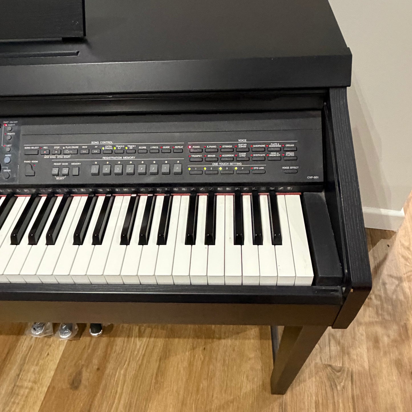 Yamaha CVP601 Black Digital Piano with Matching Stool; Serial No: BCTM01015 | Second Hand