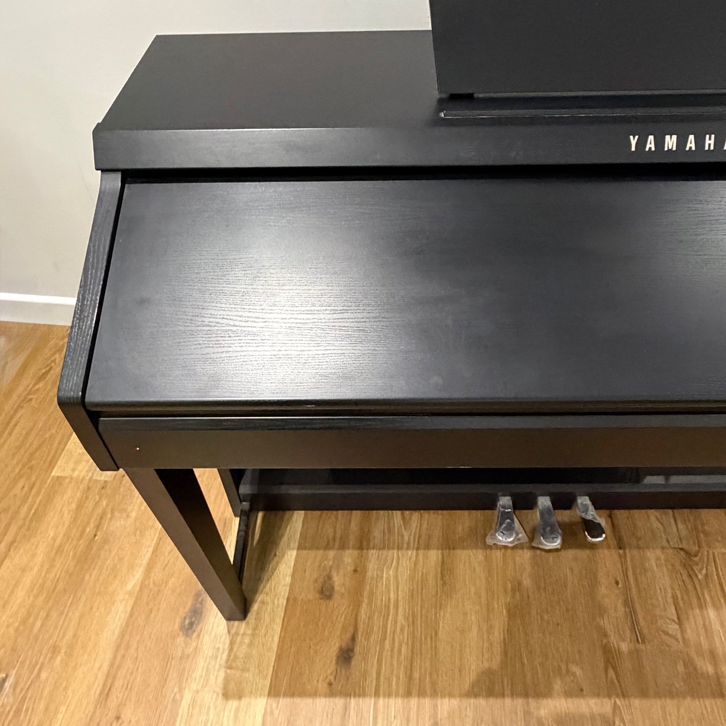 Yamaha CVP601 Black Digital Piano with Matching Stool; Serial No: BCTM01015 | Second Hand