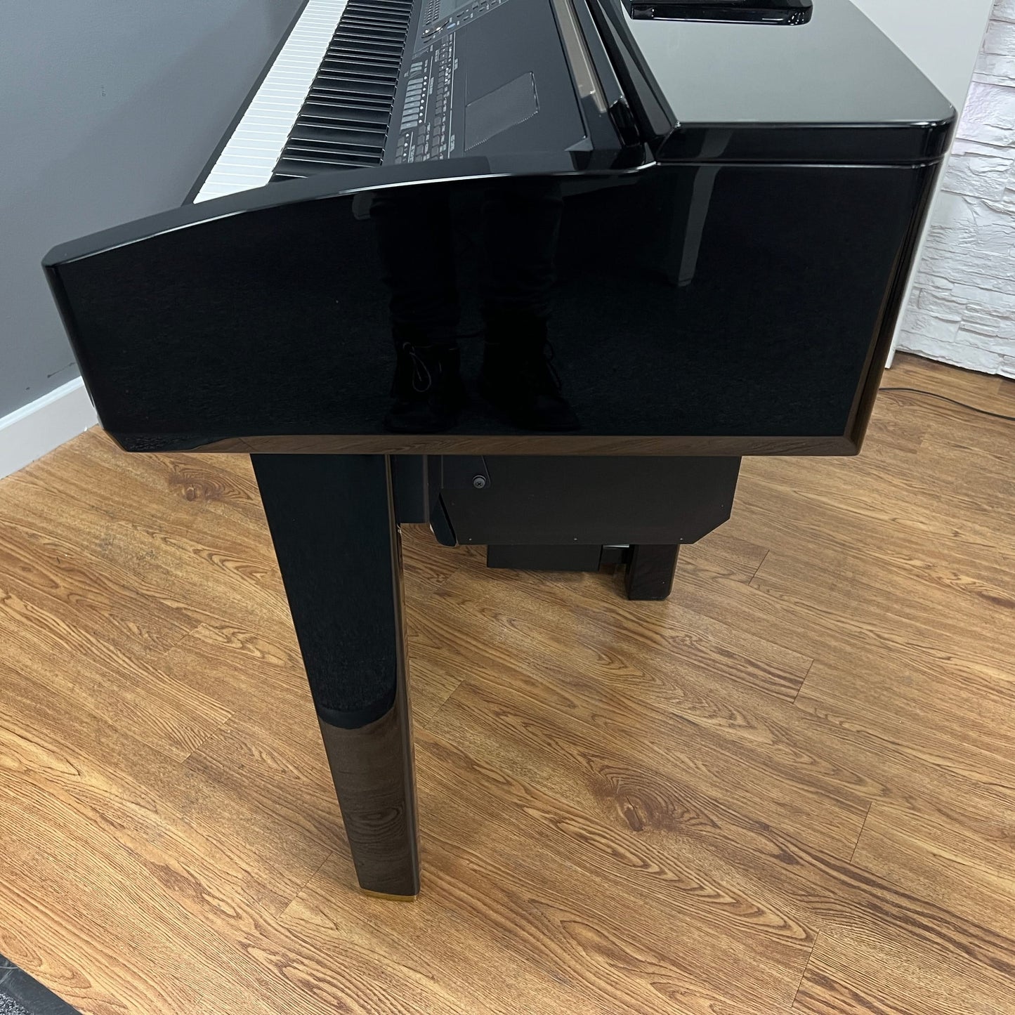 Yamaha CVP405 Polished Ebony Digital Piano With Matching Stool; Serial No:GBRCNY01016 | Second Hand