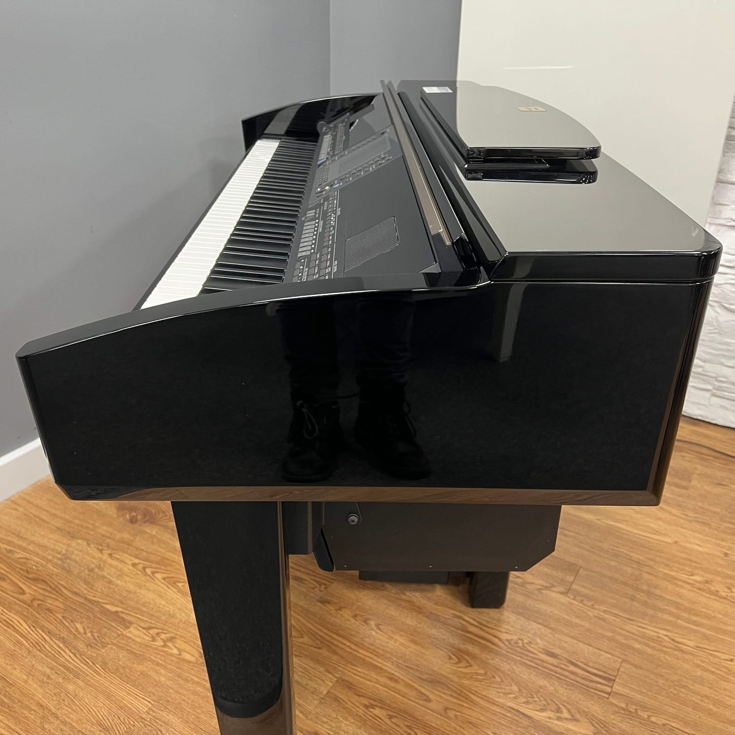 Yamaha CVP405 Polished Ebony Digital Piano With Matching Stool; Serial No:GBRCNY01016 | Second Hand