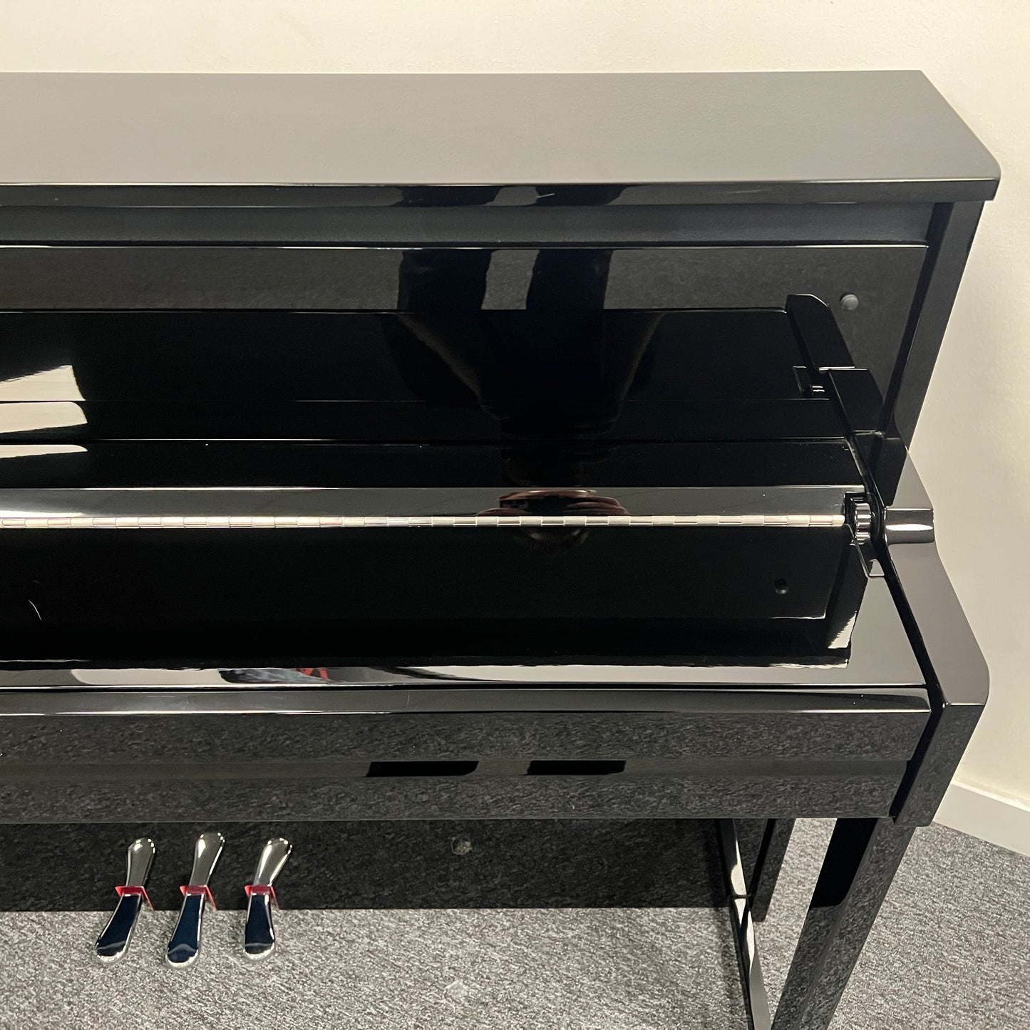 Yamaha NU1 Hybrid Digital Piano; Serial No: BZUX01022 | Second Hand