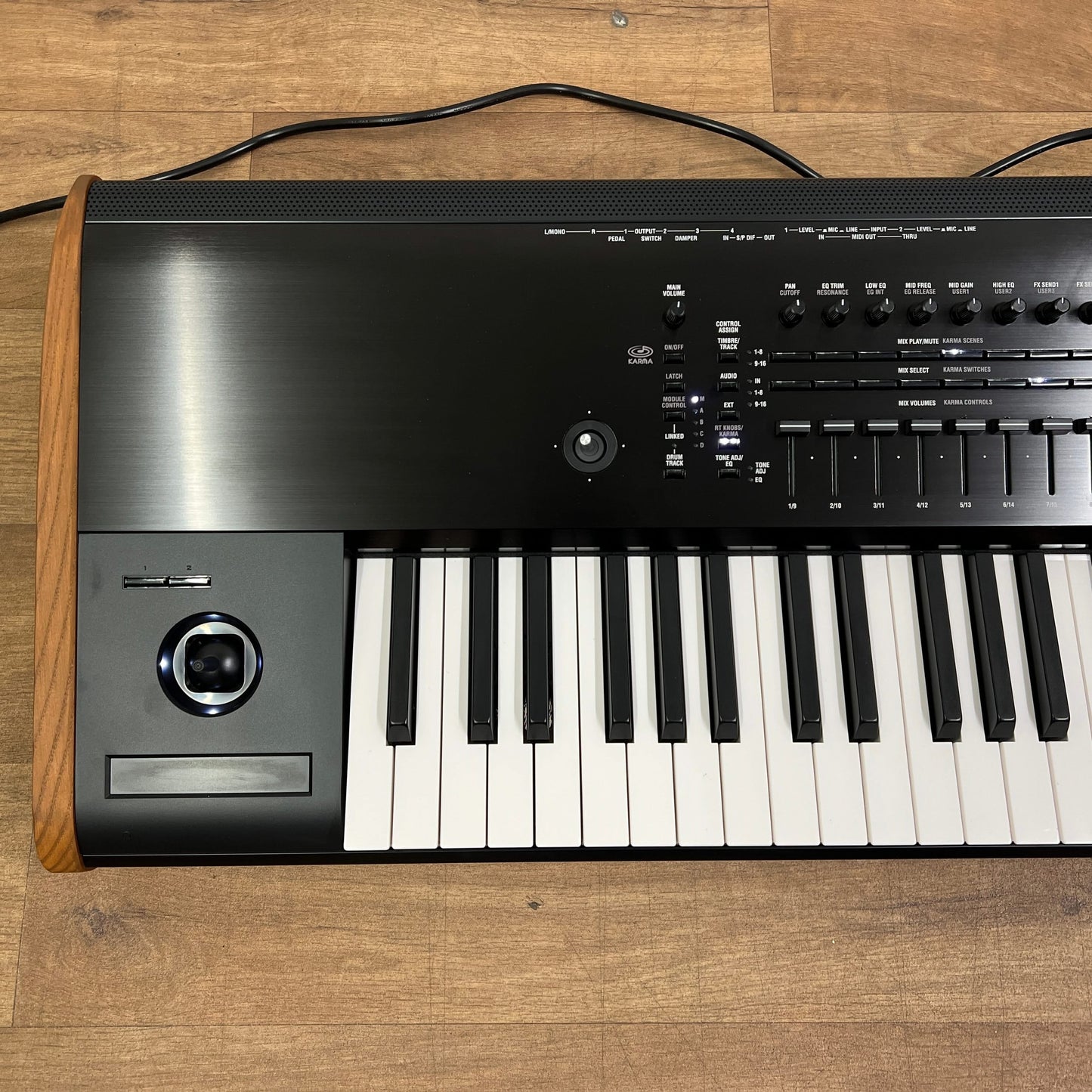 Korg Kronos 2 88 Workstation Keyboard; Serial No: 209256 | Second Hand
