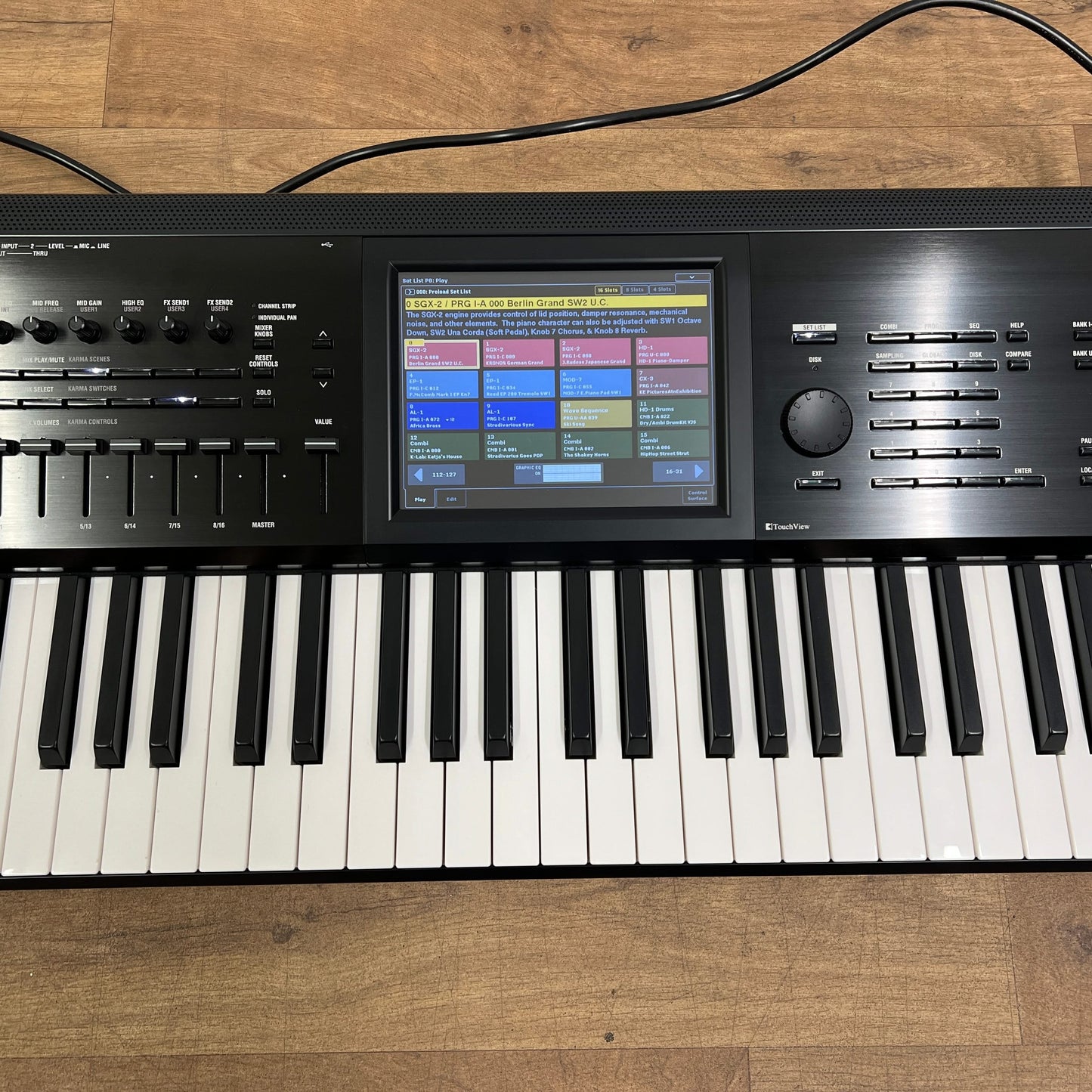 Korg Kronos 2 88 Workstation Keyboard; Serial No: 209256 | Second Hand