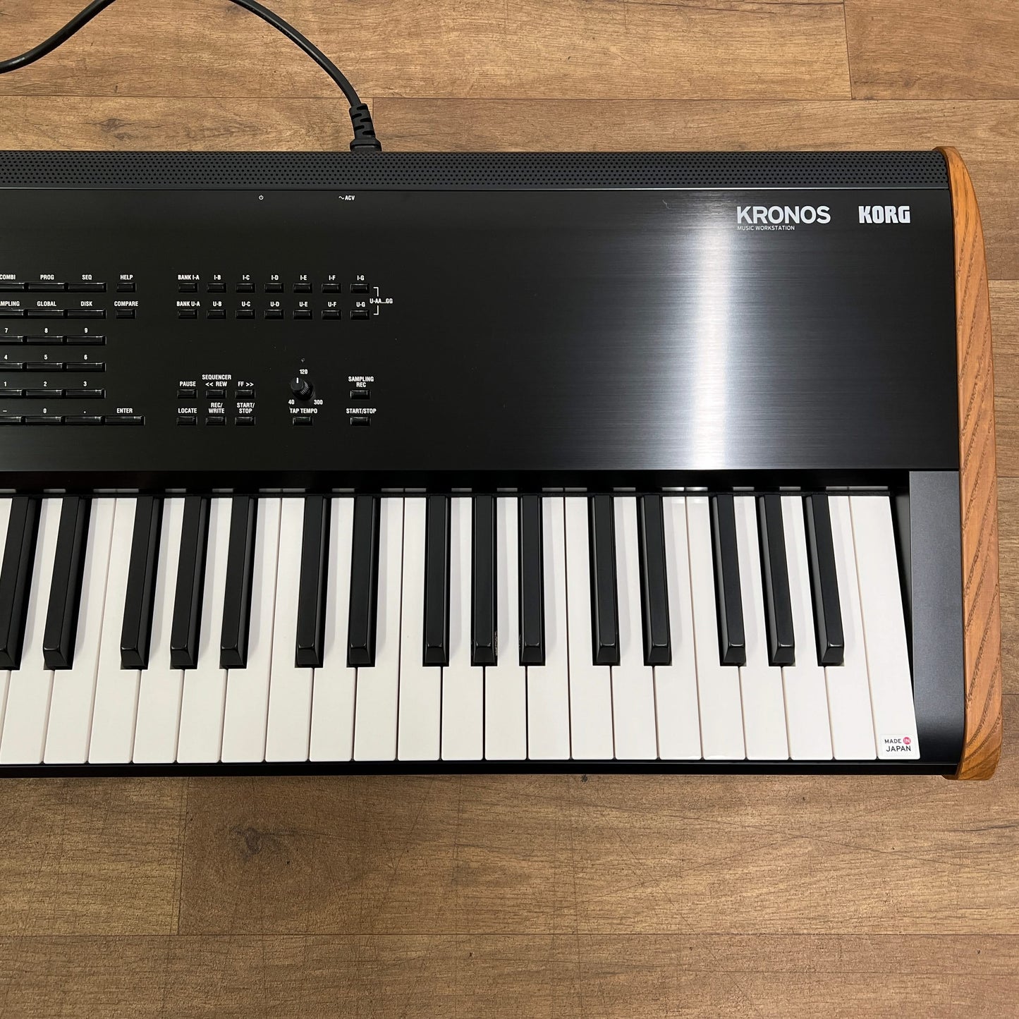 Korg Kronos 2 88 Workstation Keyboard; Serial No: 209256 | Second Hand