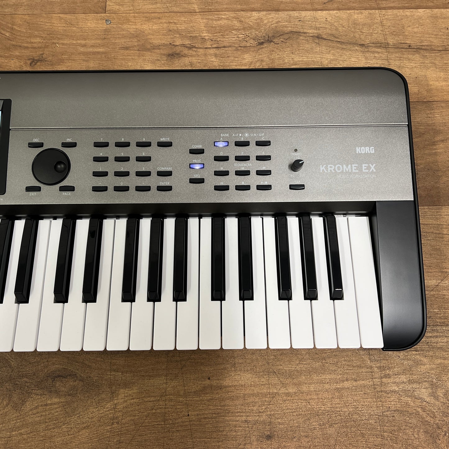 Korg Krome EX61 Music Workstation Keyboard; Serial No: 41652 | Ex Demo