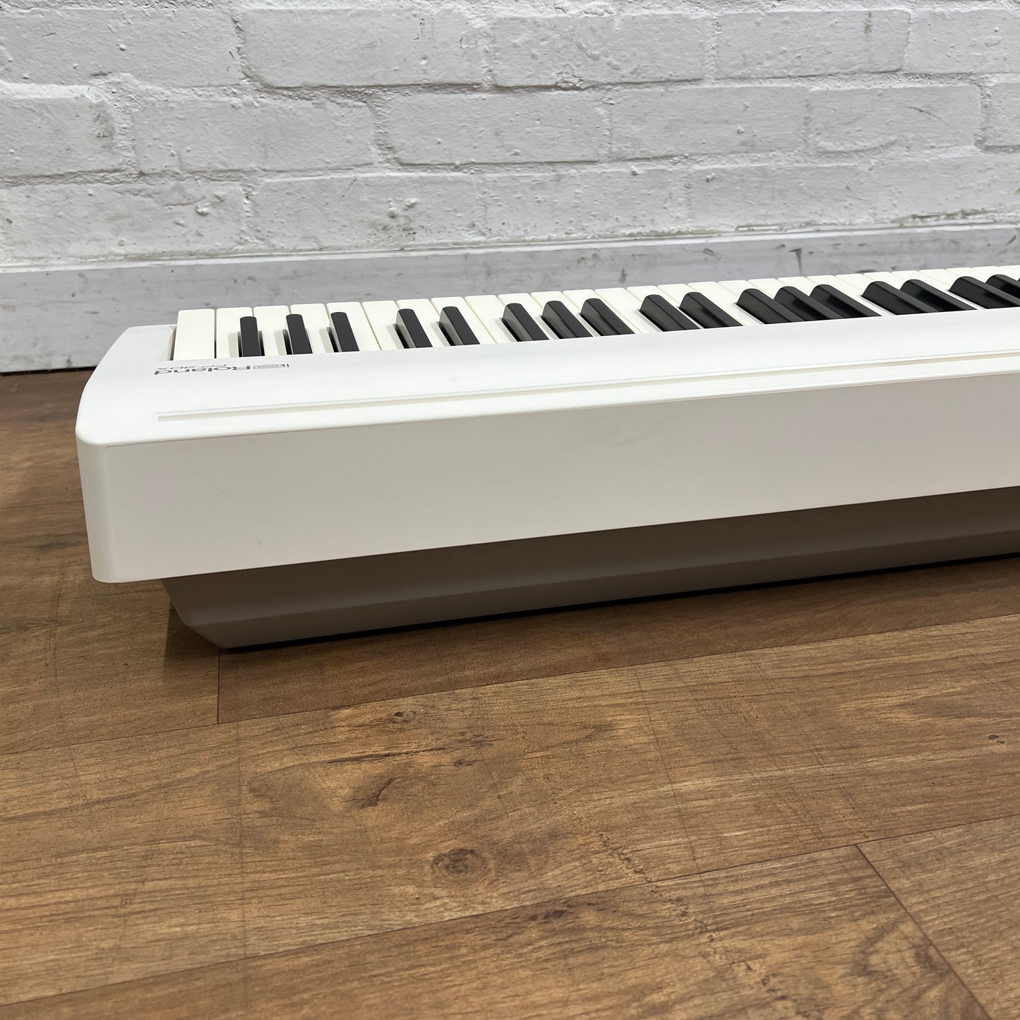 Roland FP30X Digital Piano White; Serial No: E4P0906 | Second Hand