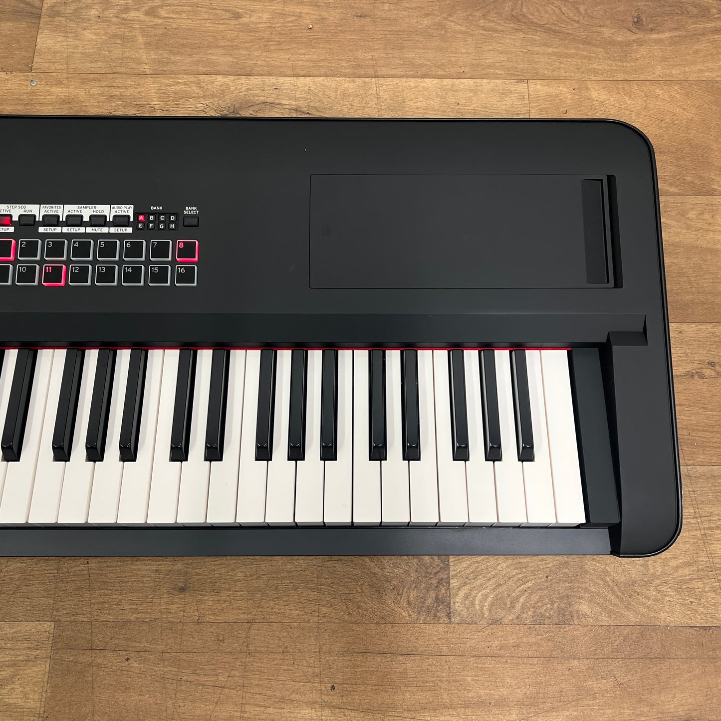 Korg Kross 2 88 Key Synthesizer Workstation, Matt Black; Serial No: 9065 | Second Hand