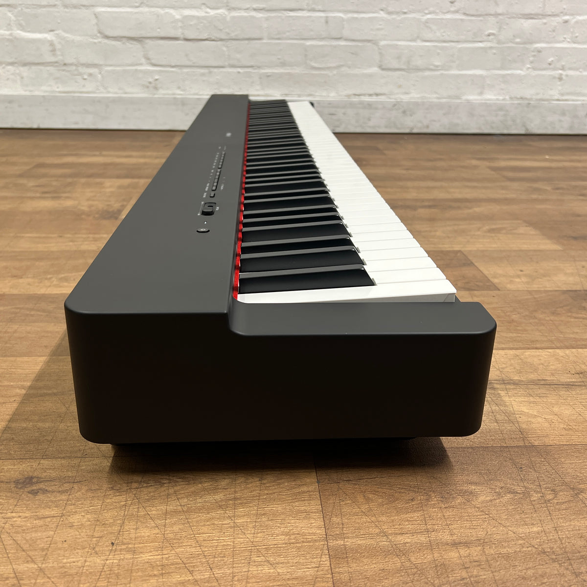 Yamaha P225 Portable Piano, Black; Serial No: BBDY02476 | Second Hand