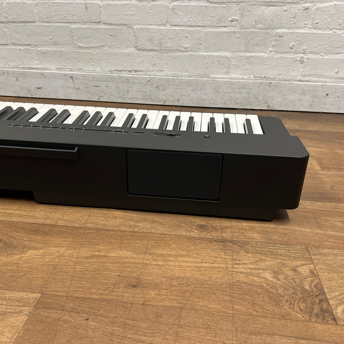 Yamaha P225 Portable Piano, Black; Serial No: BBDY02476 | Second Hand