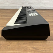 Roland FA08 Synthesizer Keyboard; Serial No: Z3E4761 | Second Hand