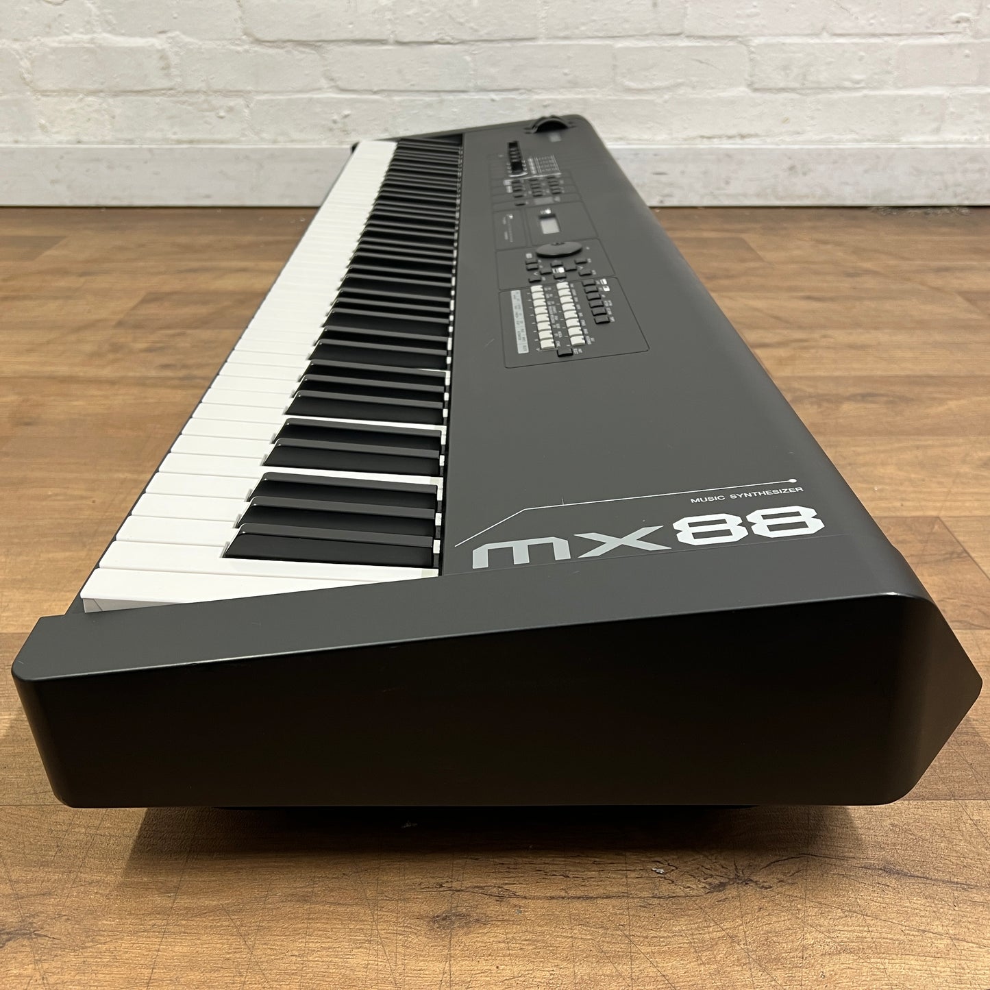 Yamaha MX88 Synthesizer; Serial No: BBXI01021 | Second Hand