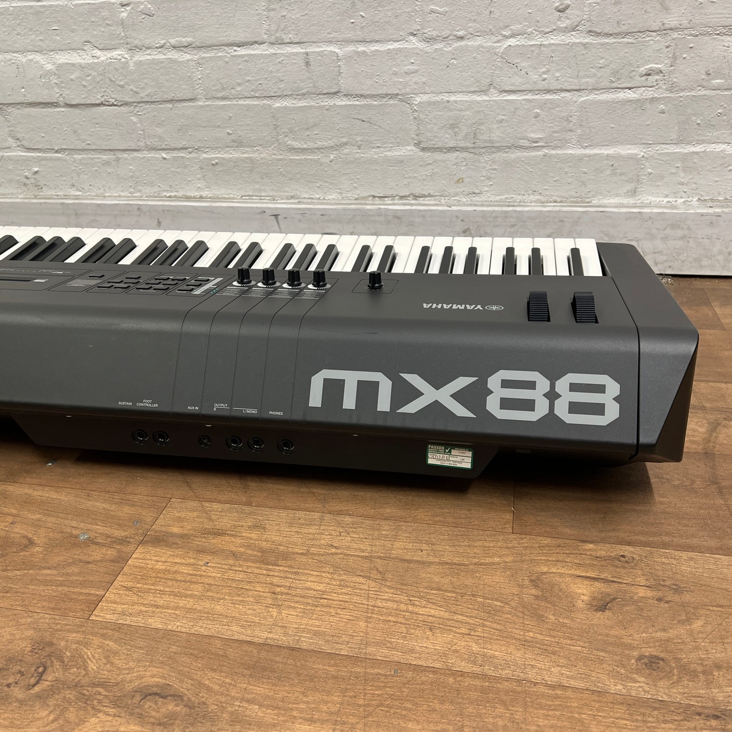 Yamaha MX88 Synthesizer; Serial No: BBXI01021 | Second Hand