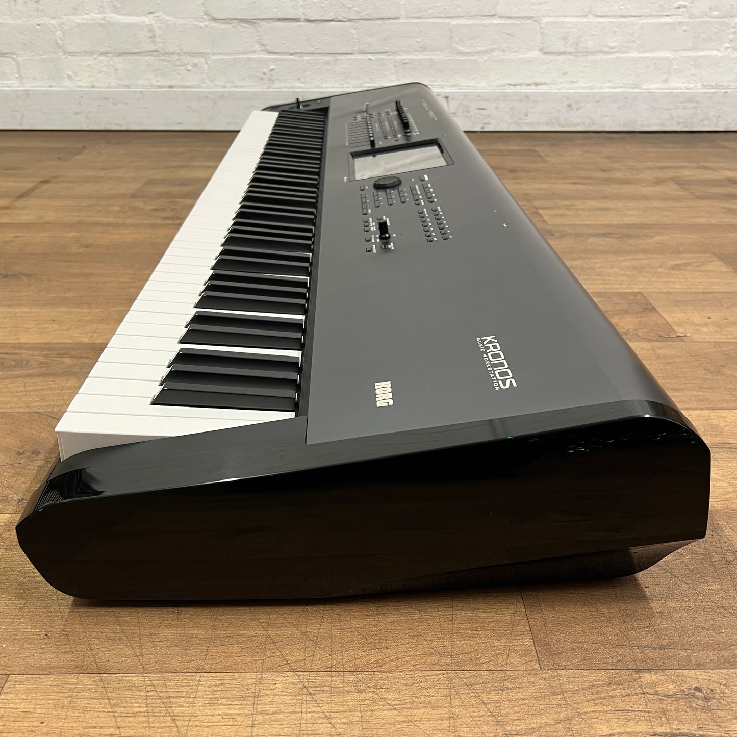 Korg Kronos 88 Music Workstation; Serial No: 882 | Second Hand