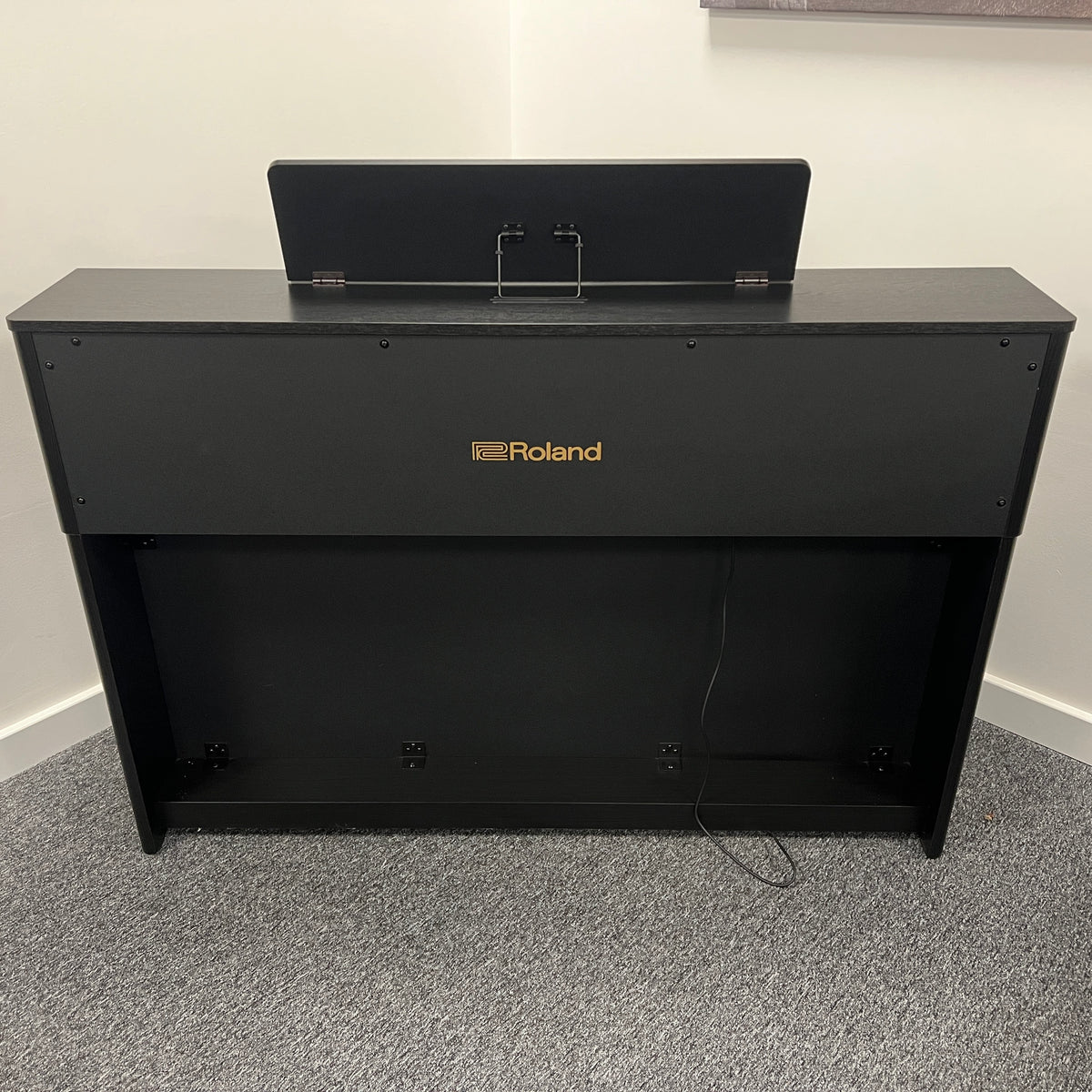Roland HP704 Digital Piano, Black; Serial No: A8R5701 | Second Hand