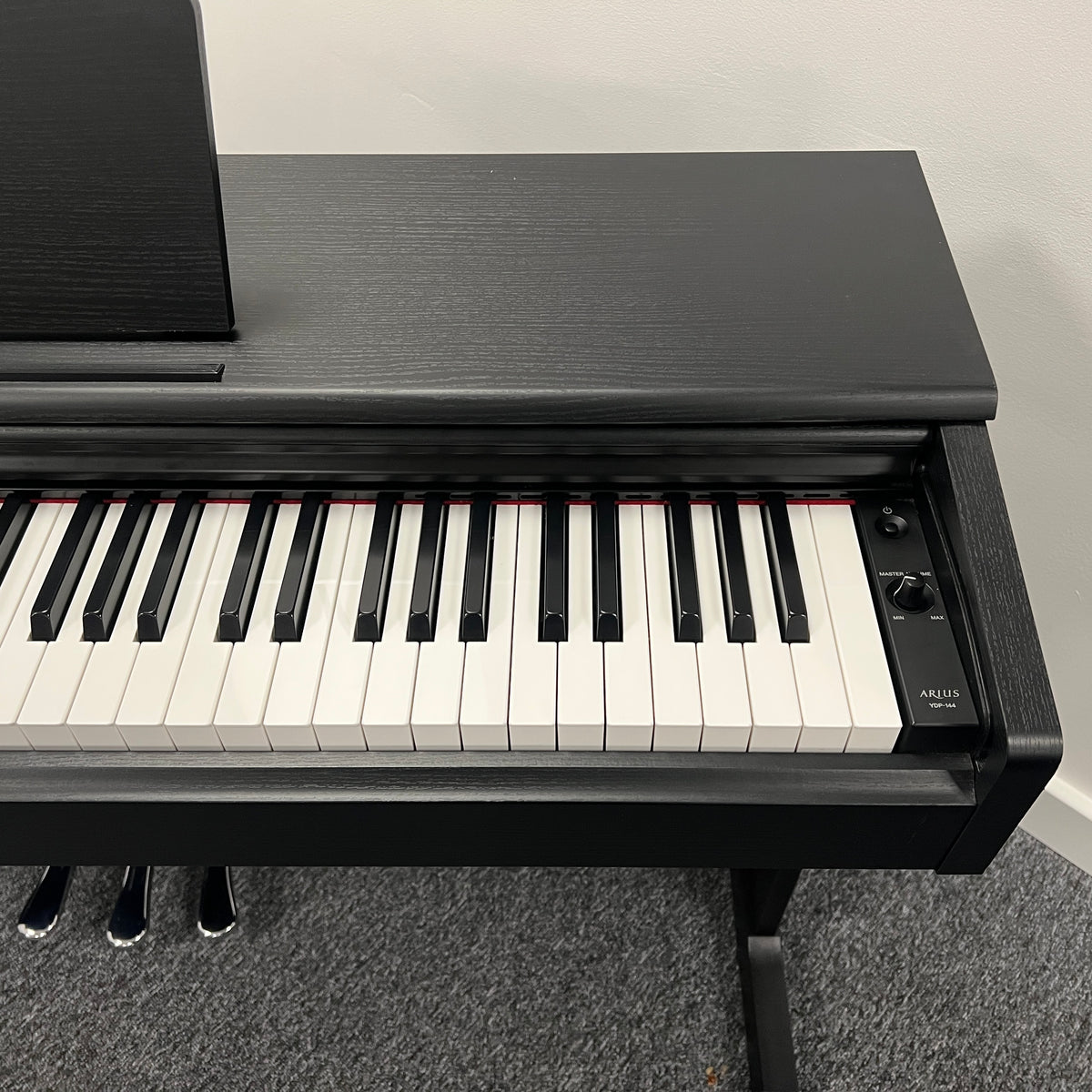 Yamaha YDP144 Digital Piano, Black; Serial No: BCZM01030 | Second Hand