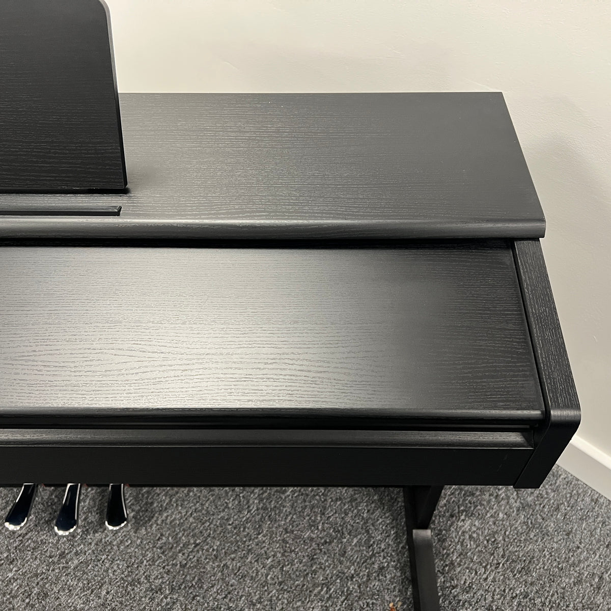 Yamaha YDP144 Digital Piano, Black; Serial No: BCZM01030 | Second Hand