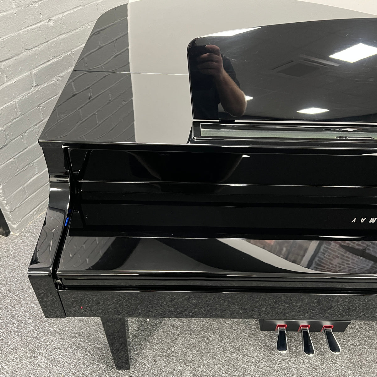 Yamaha CLP565GP Digital Grand Piano, Polished Ebony; Serial No: BCWP01010 | Second Hand