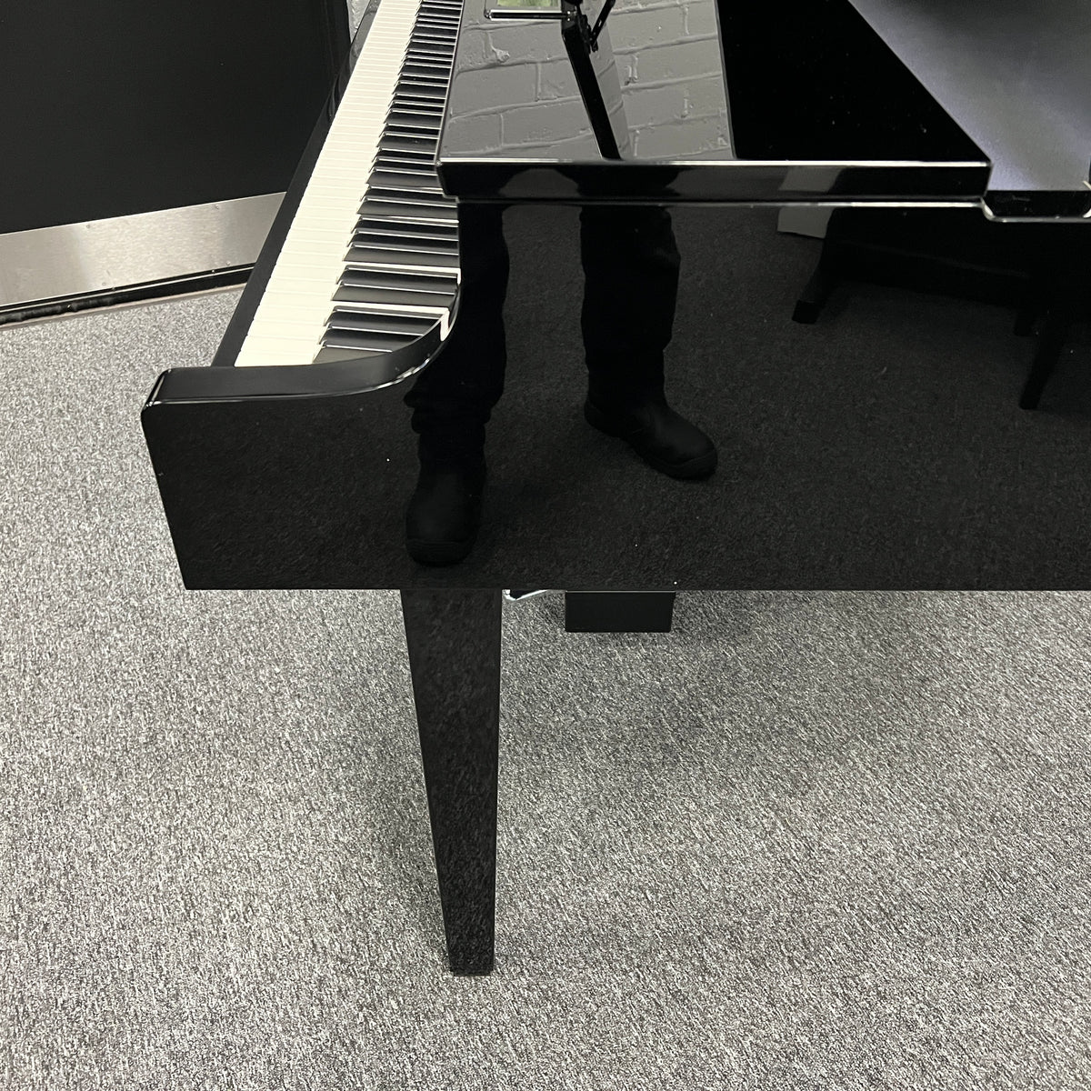 Yamaha CLP565GP Digital Grand Piano, Polished Ebony; Serial No: BCWP01010 | Second Hand