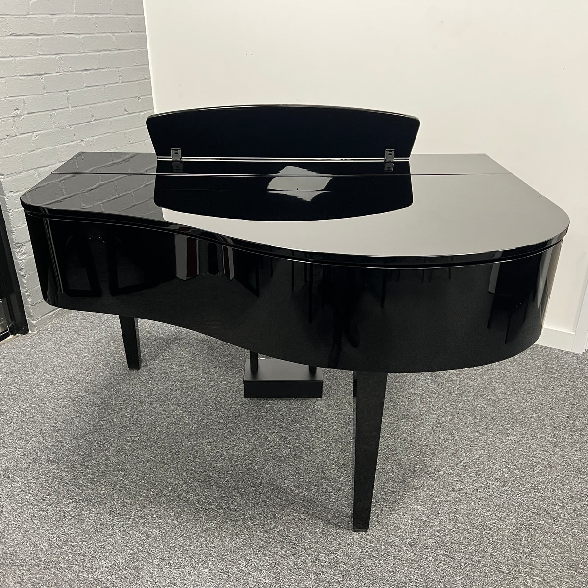 Yamaha CLP565GP Digital Grand Piano, Polished Ebony; Serial No: BCWP01010 | Second Hand