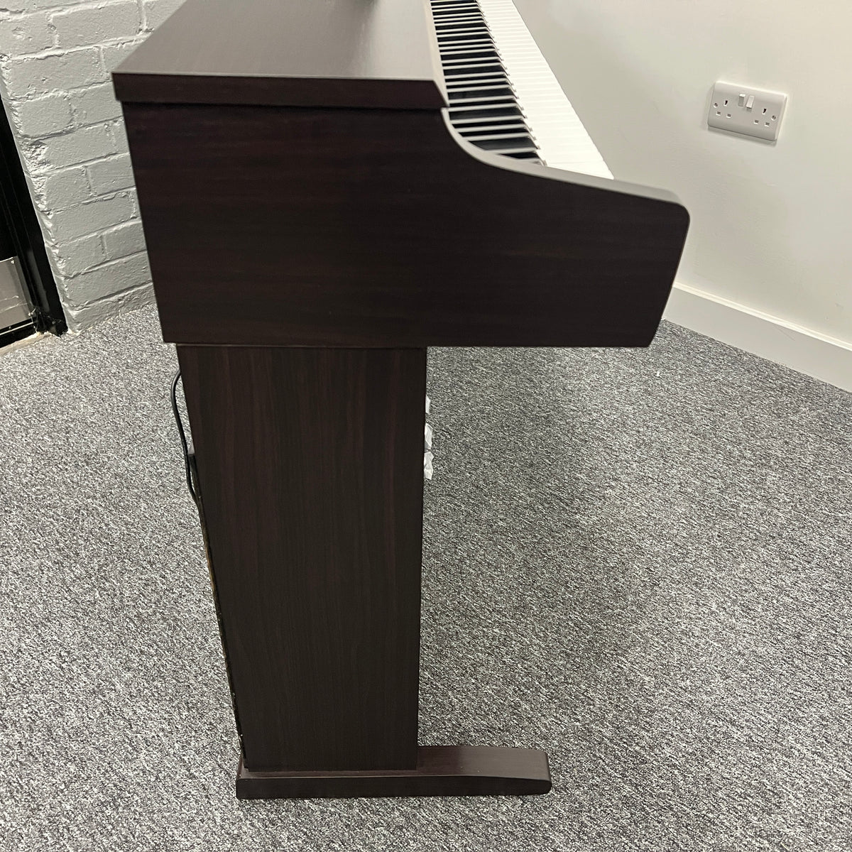 Kawai KDP120 Digital Piano, Rosewood; Serial No: G573704