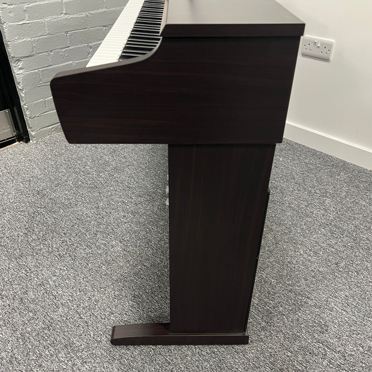 Kawai KDP120 Digital Piano, Rosewood; Serial No: G573704