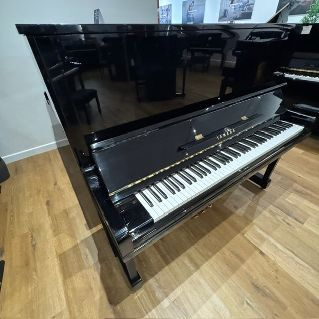 Yamaha U30 B1 Upright Piano in Polished Black: Serial No: 4692296 | Second Hand