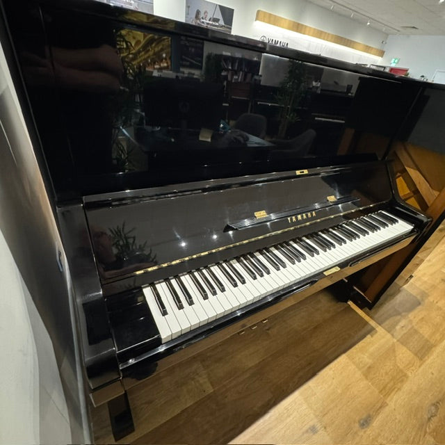 Yamaha UX3 Upright Piano in Polished Black: Serial No: 2068916 | Second Hand