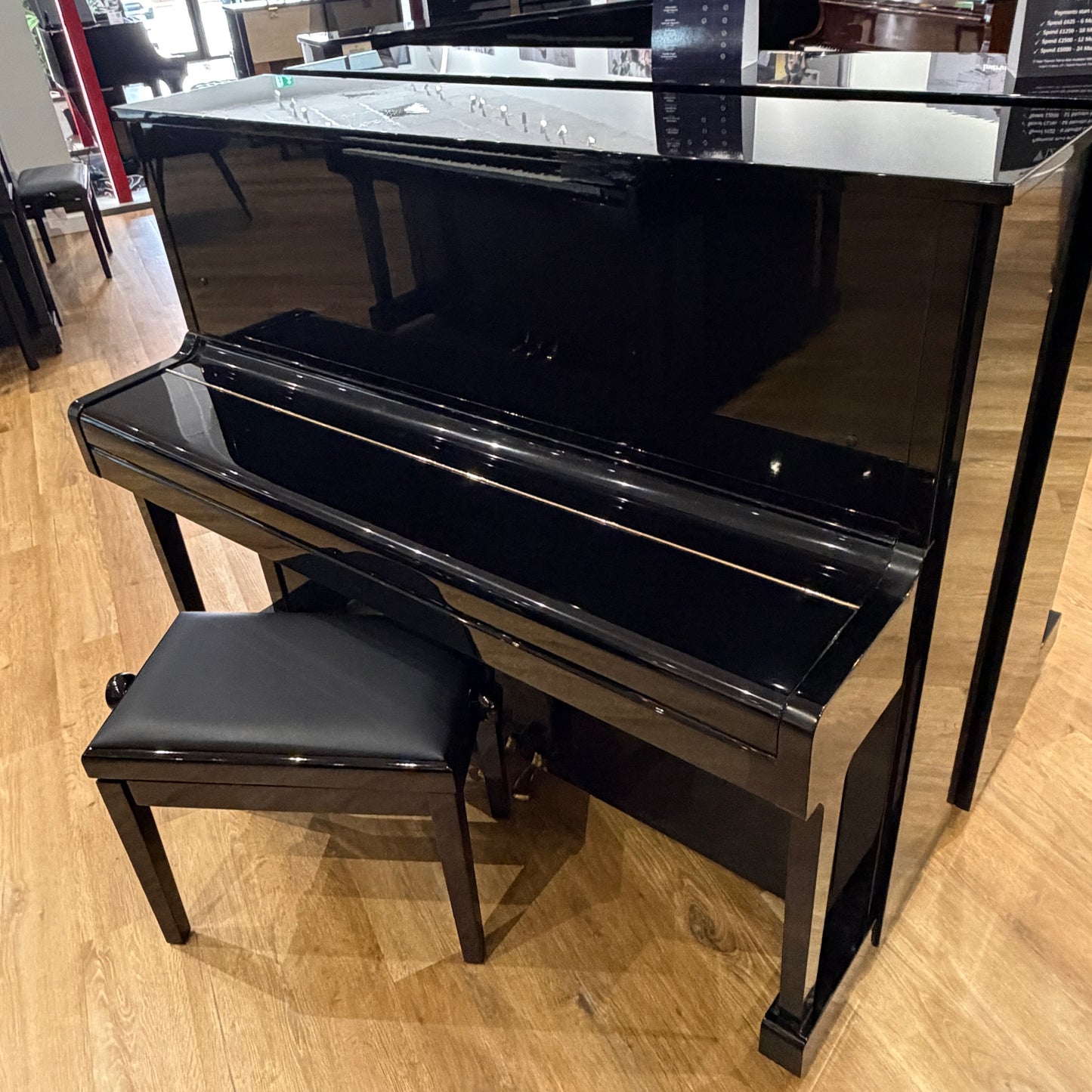 Yamaha U10 B1 Upright Piano in Polished Black: Serial No: 4391720 | Second Hand
