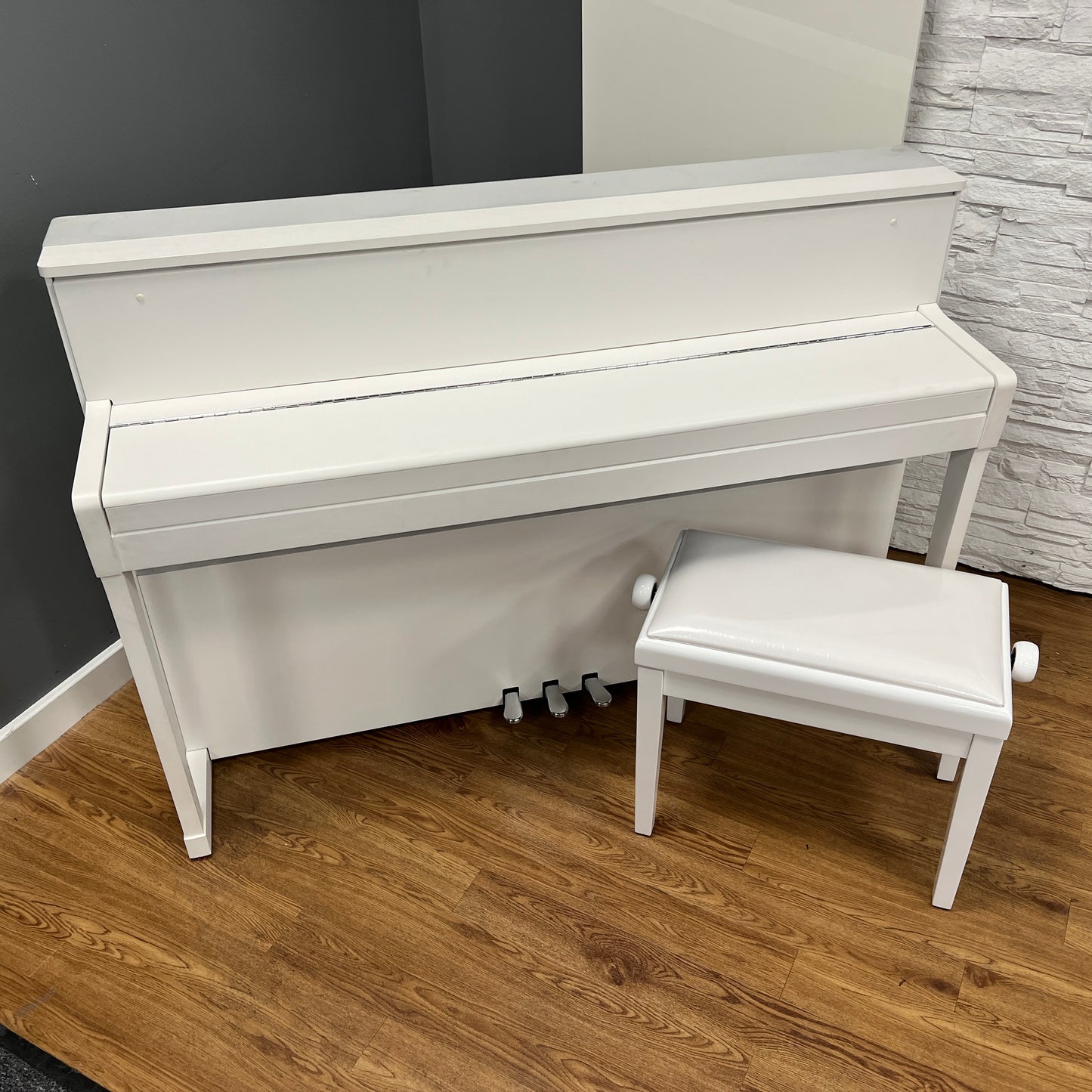 Kawai CA99 White Digital PIano With Matching Stool; Serial Number: G560569 | Second Hand