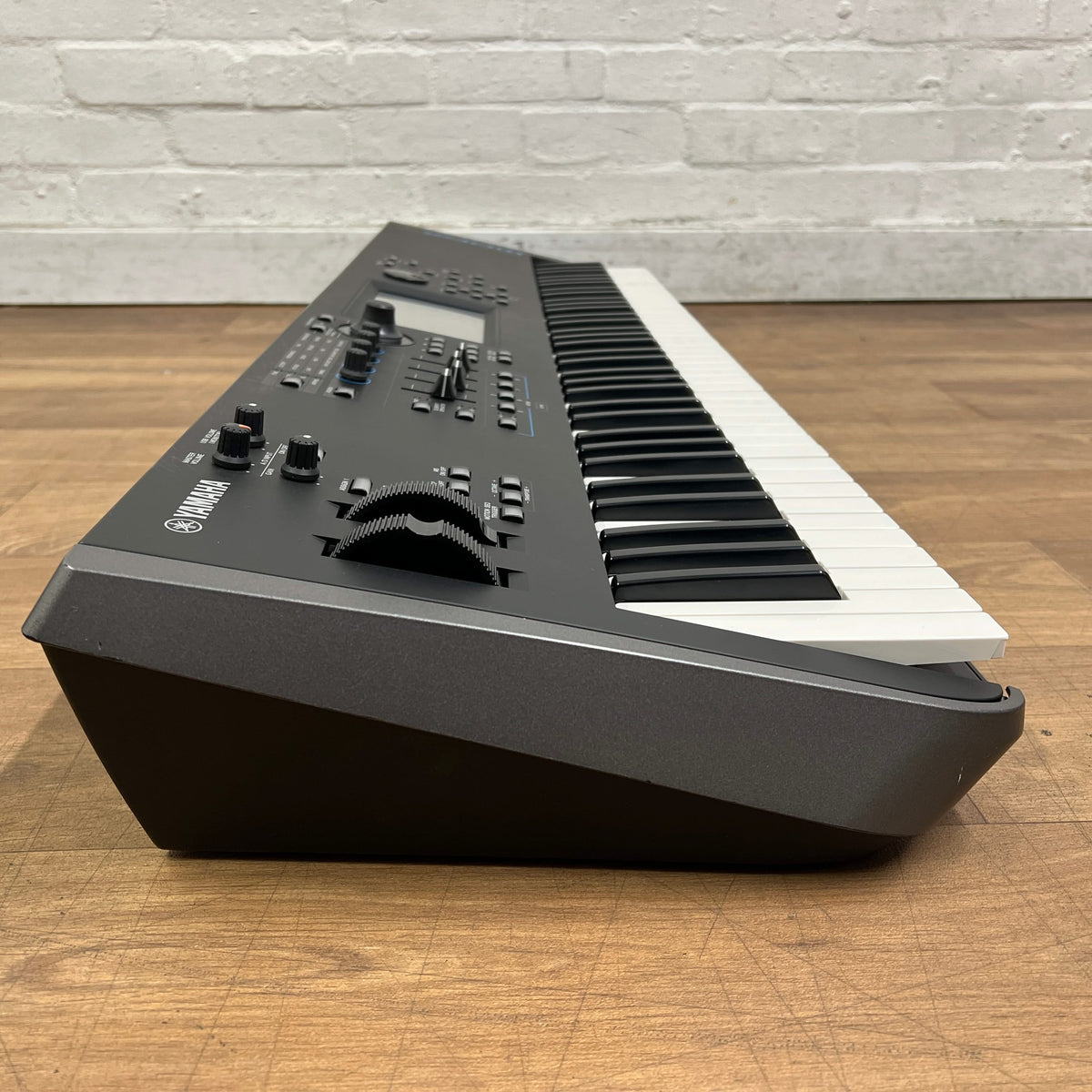 Yamaha MODX7 Synthersizer Keyboard; Serial No: BBZH01001 | Second Hand